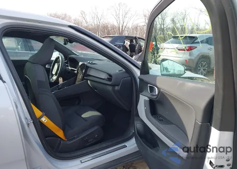 2024 Polestar 2 Long Range Dual Motor Performance Plus z USA, uszkodzony, nr VIN YSMFG3KA5RL219422